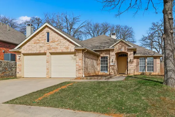 2211 Knob Hill Drive, Corinth, TX 76210