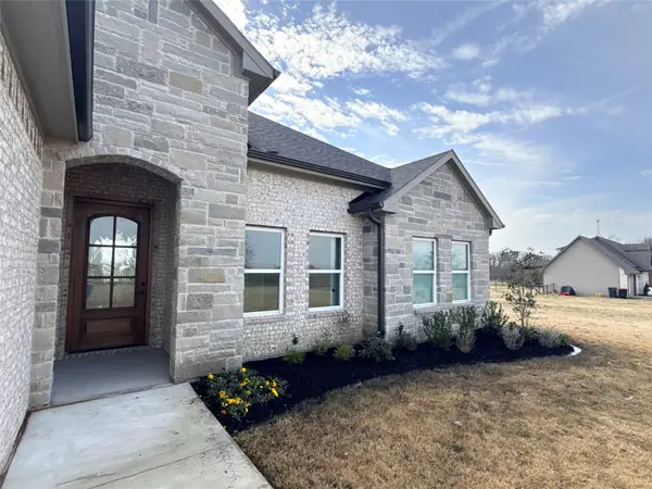 3533 County Road 1092, Celeste, TX 75423