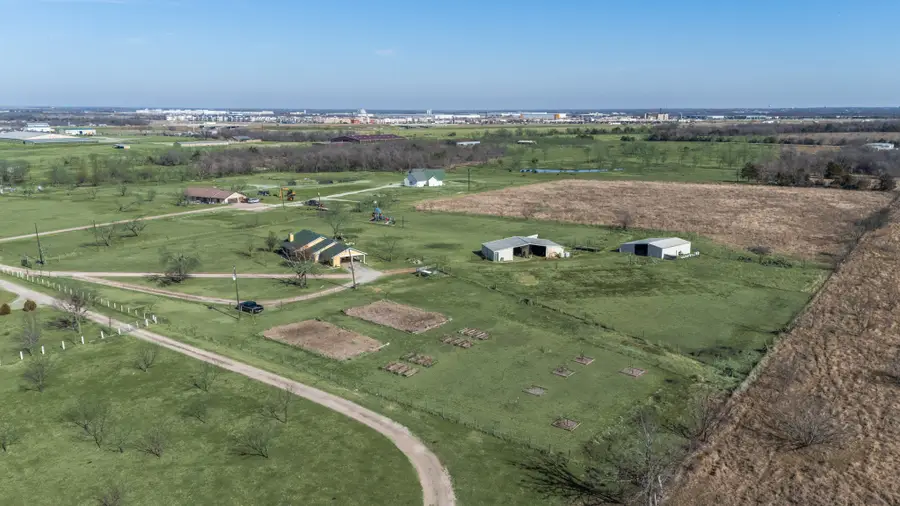 1439 Davis Lane, Terrell, TX 75160 - #2