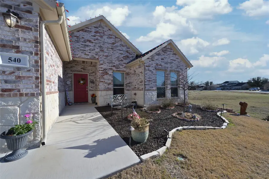 540 Islet Drive, Runaway Bay, TX 76426 - #2
