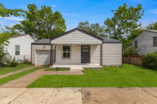 904 W Anthony Street, Fort Worth, TX 76115