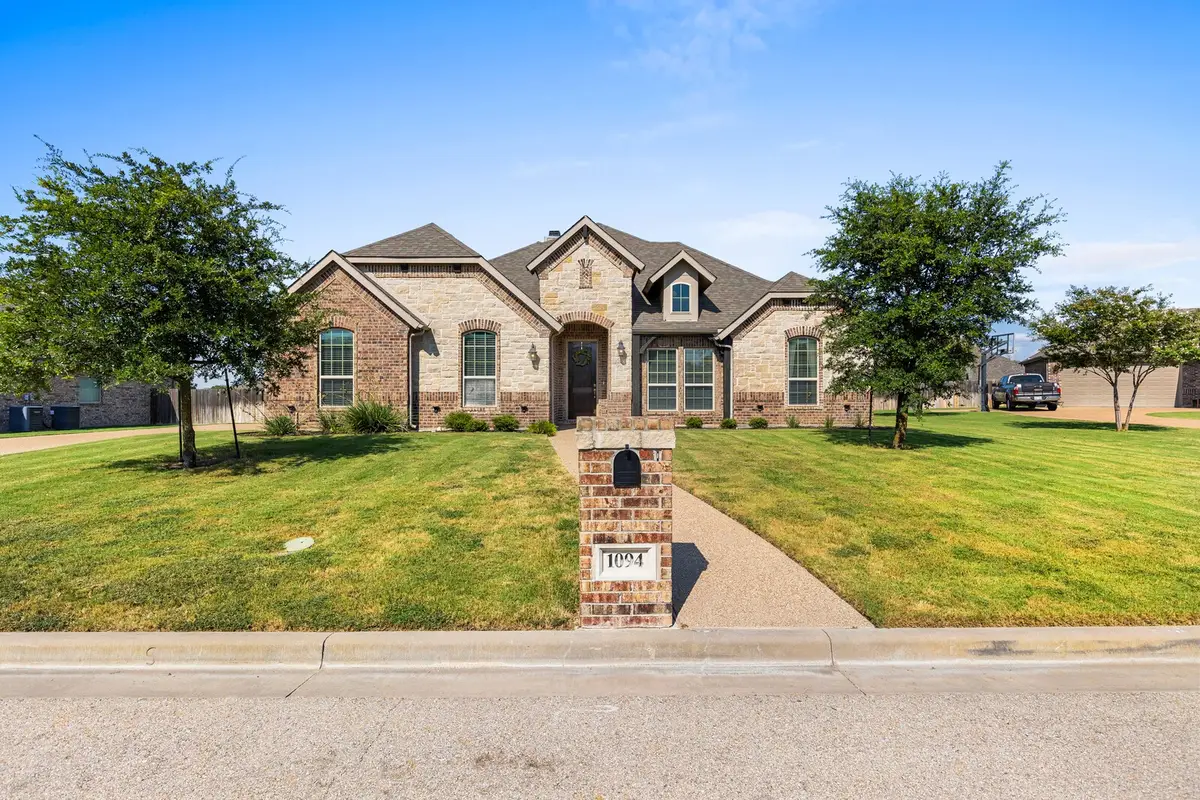 1094 Hesselridge Drive, Hewitt, TX 76643 - #1