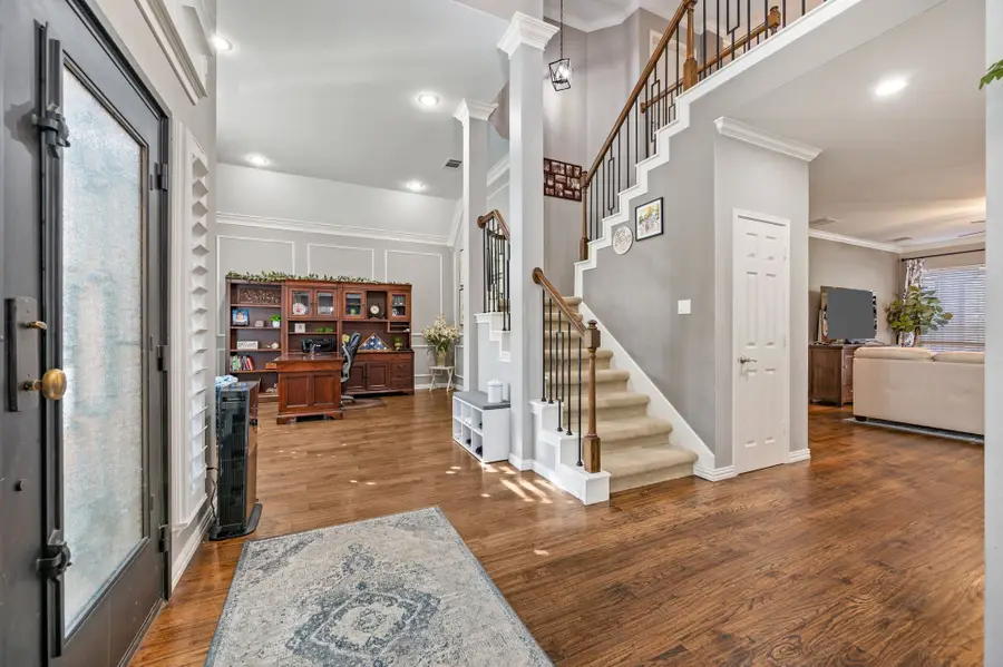 1093 Woodbriar Drive, Grapevine, TX 76051 - #2