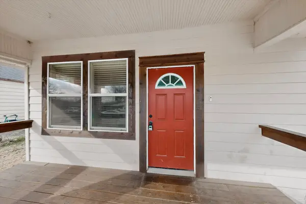 1315 E Arlington Avenue, Fort Worth, TX 76104