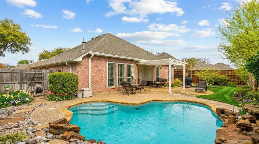 1116 Carousel Drive, Bedford, TX 76021 - #2