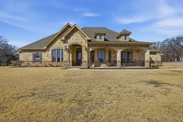 842 County Road 4371, Decatur, TX 76234