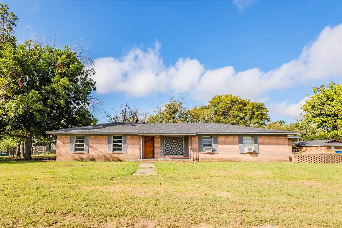 307 W Mesquite, Malone, TX 76660 - #1