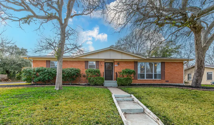 2200 Hermanson Drive, Waco, TX 76710 - #2