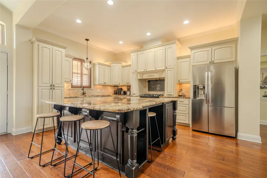 408 Gifford Avenue, Daingerfield, TX 75638 - #3