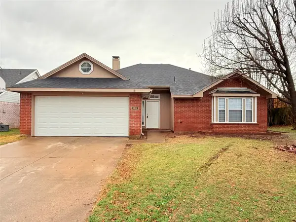 2711 Canterbury Street, Euless, TX 76039