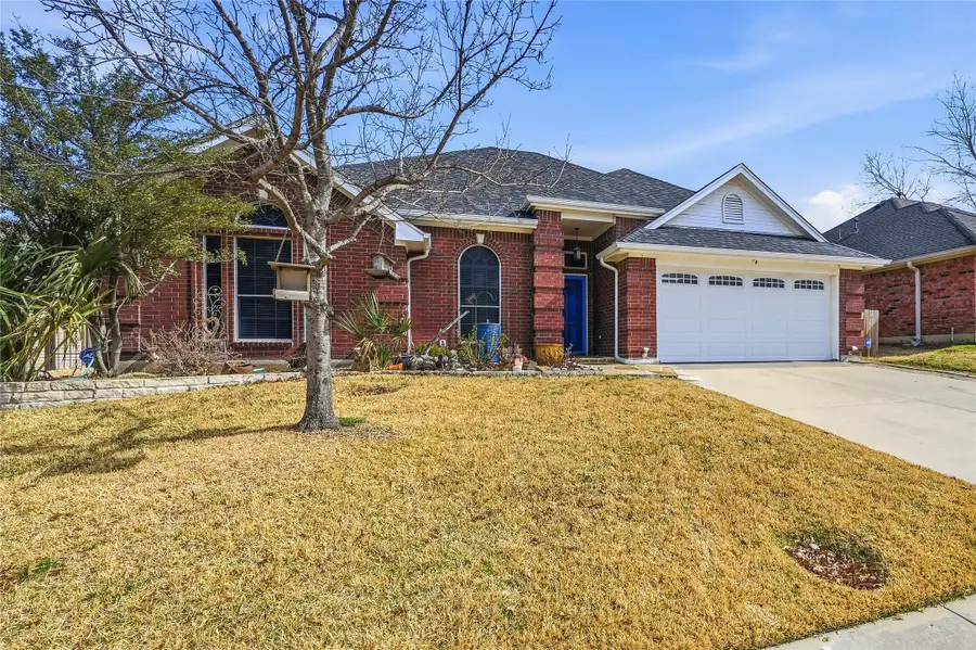 816 W Lonesome Dove Trail, Arlington, TX 76001 - #3