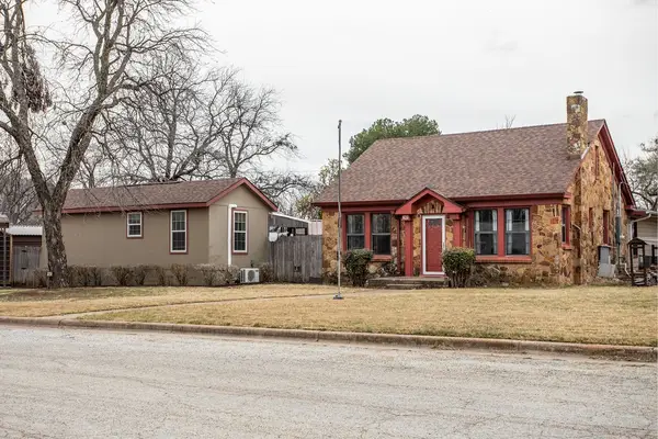 741 N 2nd Street, Albany, TX 76430