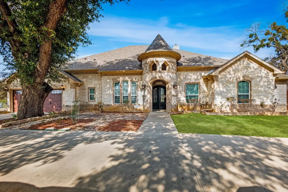 7101 Bridges Avenue, Richland Hills, TX 76118 - #1