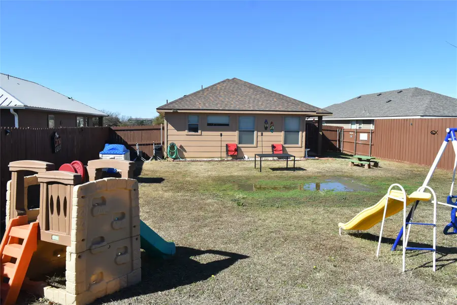 502 Glenwood Street, Gainesville, TX 76240 - #3