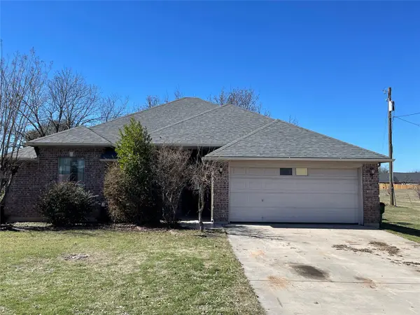 127 Port O Call Court, Runaway Bay, TX 76426