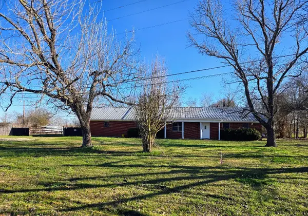 812 N Tyus Street, Groesbeck, TX 76642