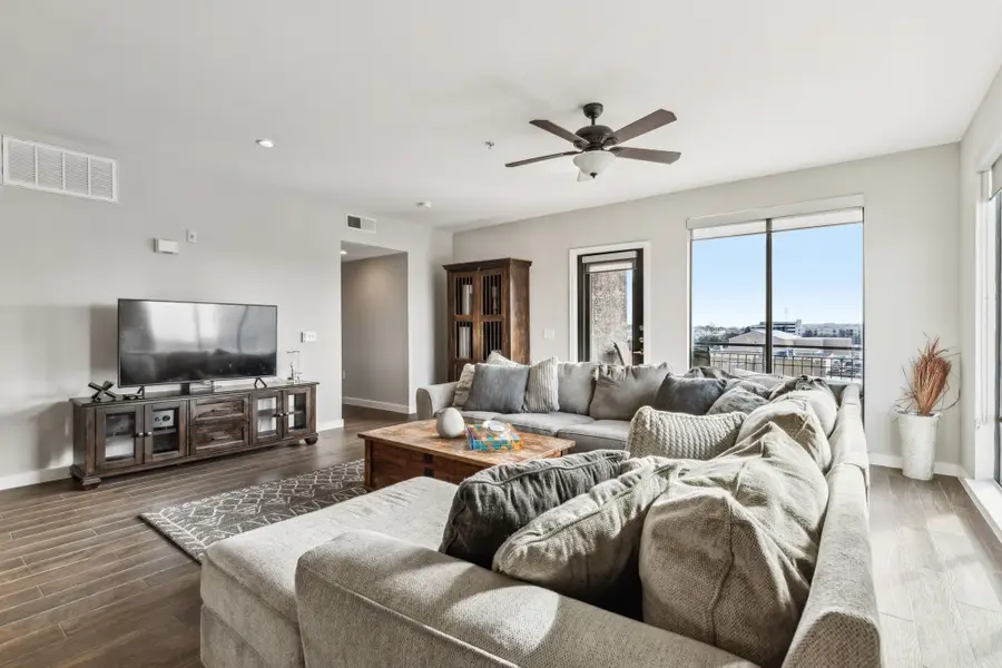 5609 Smu Boulevard #401, Dallas, TX 75206 - #2