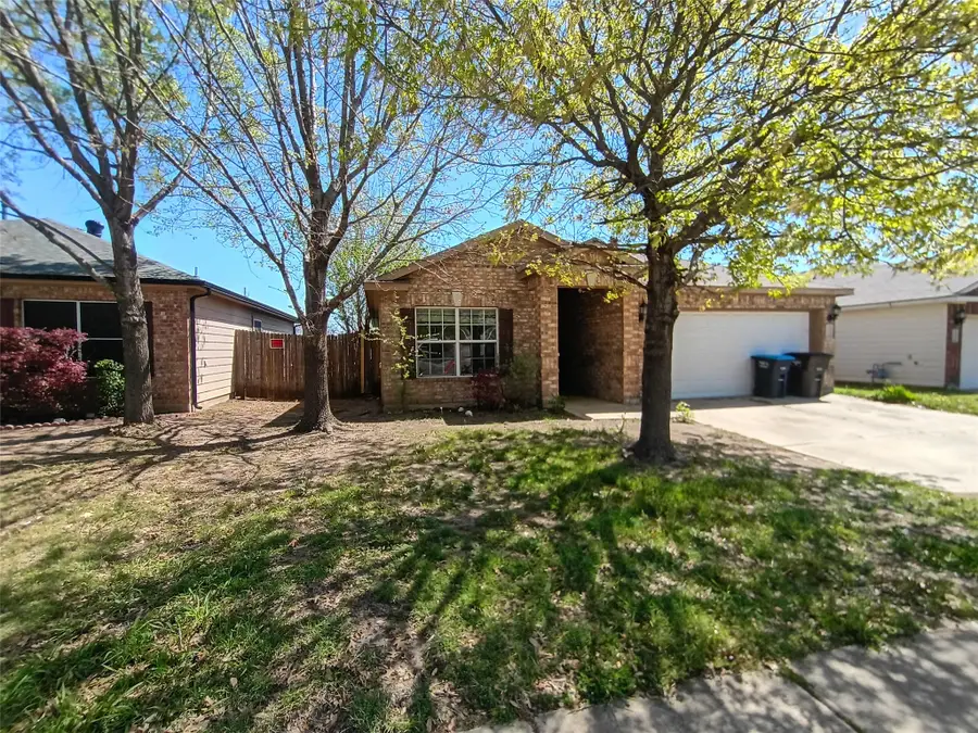 10041 Iron Ridge Drive, Fort Worth, TX 76140 - #2