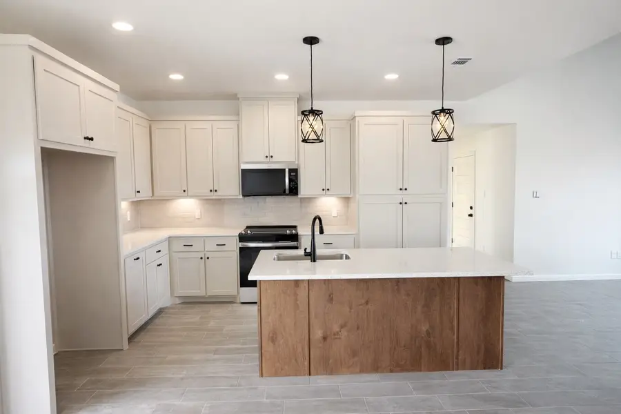 137 Zaragosa Drive, Lipan, TX 76462 - #3