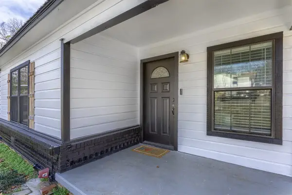 1130 W Heron Street, Denison, TX 75020