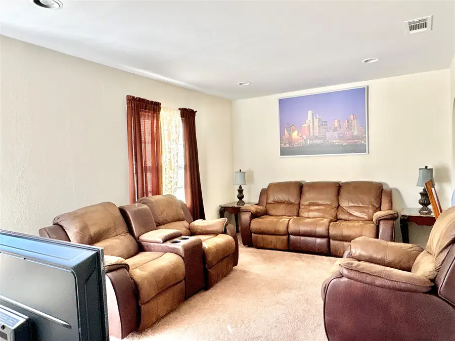 3619 Falls Drive, Dallas, TX 75211 - #2