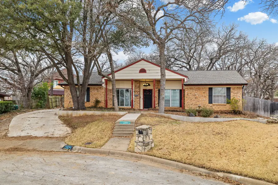 1904 Bay Oaks Court, Fort Worth, TX 76112 - #2
