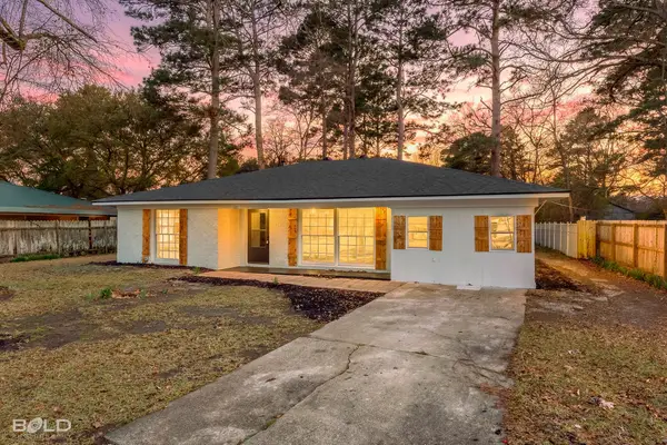 1211 Lee Street, Benton, LA 71006