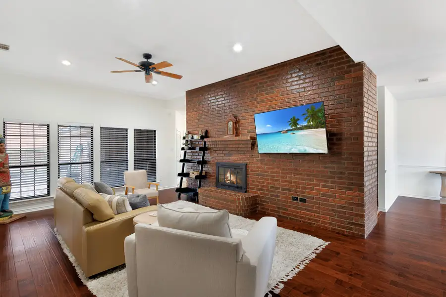 717 Ashley Drive, Hurst, TX 76054 - #3