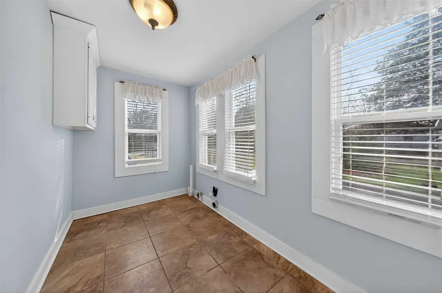 517 S Boyd Street, Lindale, TX 75771 - #3