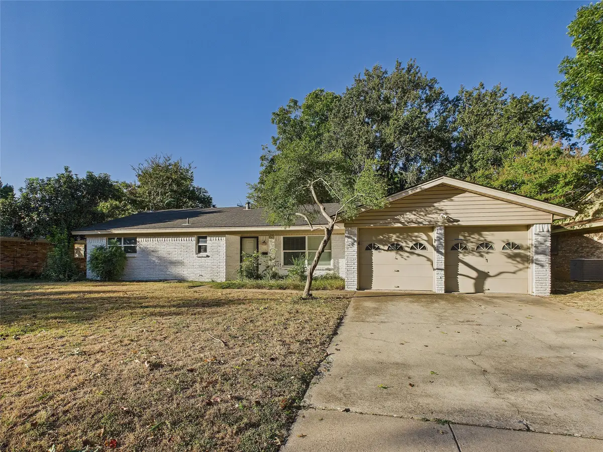 6909 Valhalla Road, Fort Worth, TX 76116 - #1