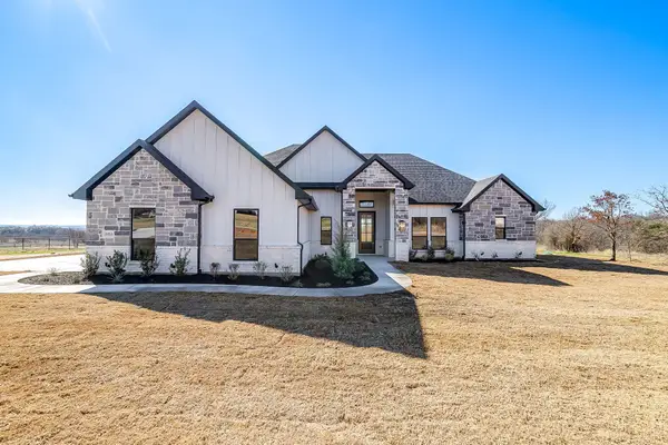 1016 Freedom Court, Weatherford, TX 76088