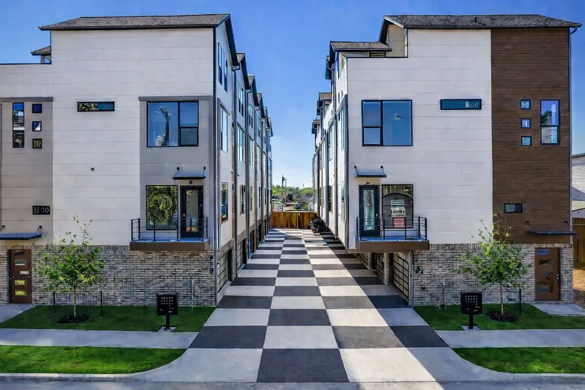 708 W Tenth Street #101, Dallas, TX 75208 - #1