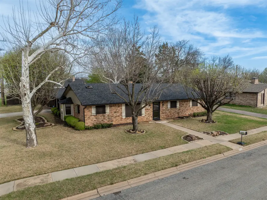 3217 Dauphine Drive, Sherman, TX 75090 - #2