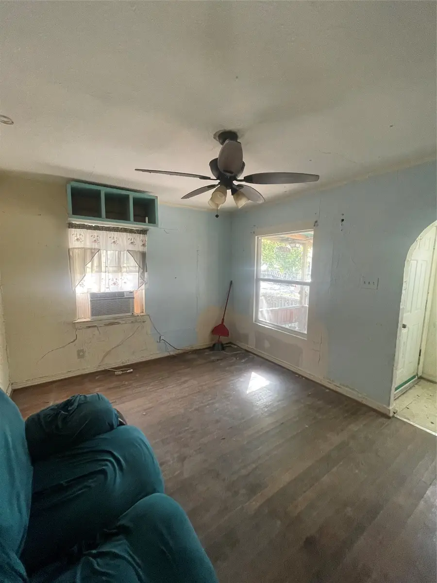 412 Cristler Avenue, Dallas, TX 75223 - #3