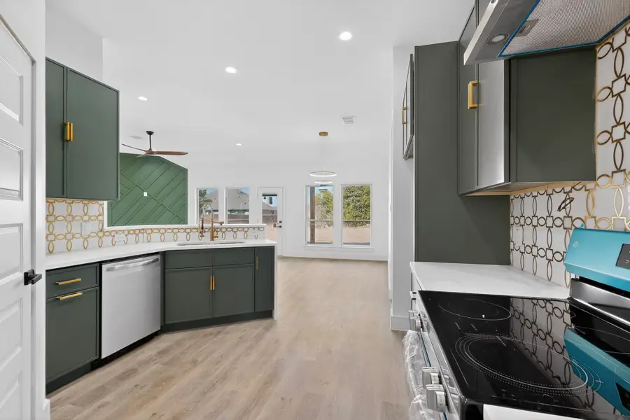 609 E Southbrook Dr, Red Oak, TX 75154 - #3