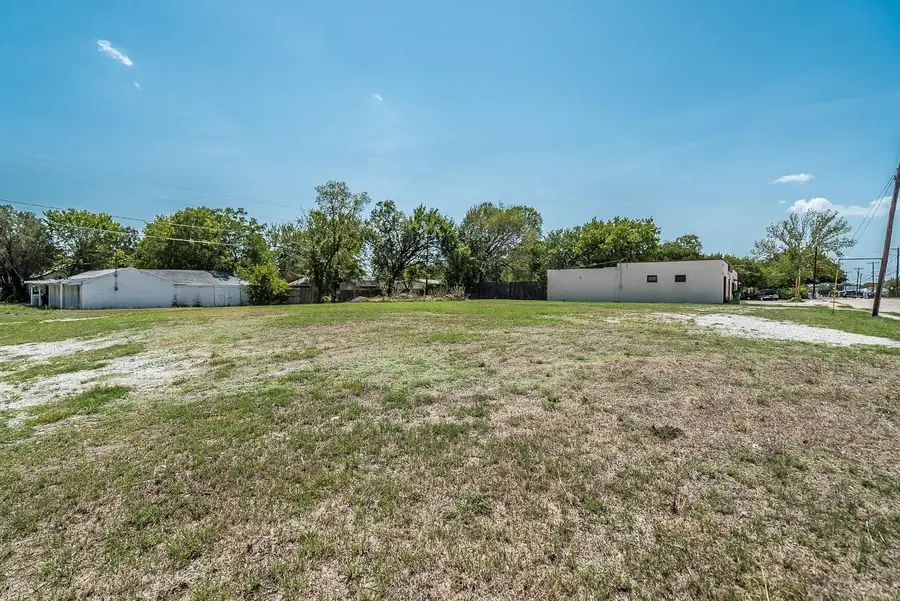 8017 White Settlement Road, White Settlement, TX 76108 - #2