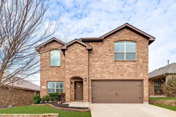 2120 Barnwell Drive, Fort Worth, TX 76108