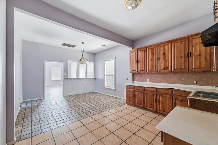 3636 Saint Louis Avenue, Fort Worth, TX 76110 - #3