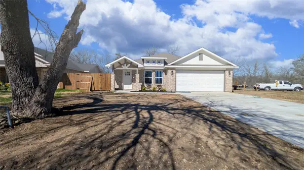 707 Cedar Street, Cleburne, TX 76031