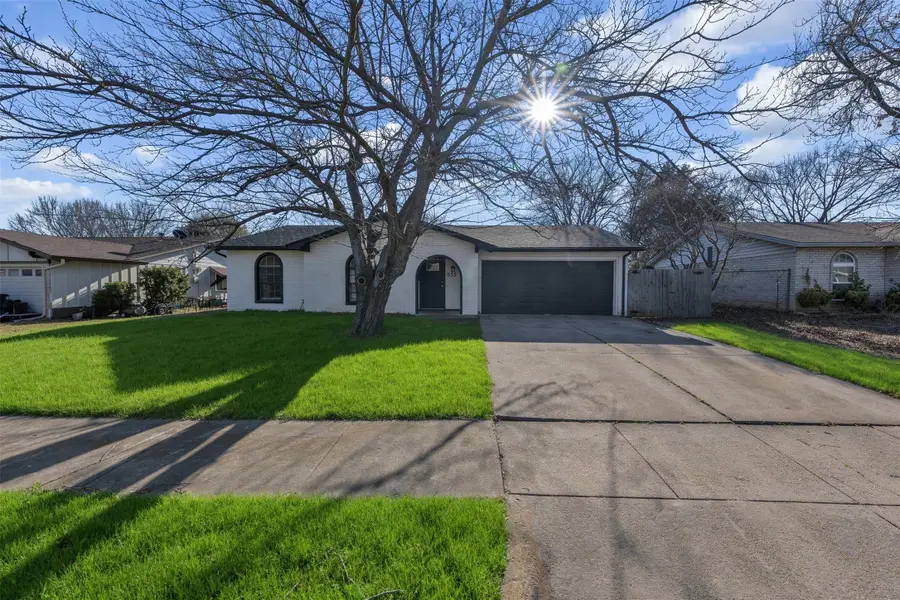 529 Ann Lois Lane, Burleson, TX 76028 - #3