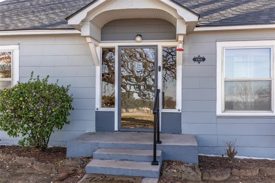 1912 E Texas Street, Denison, TX 75021 - #3