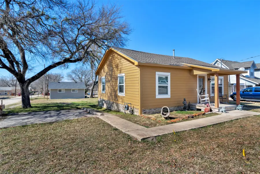 305 N Church Street, Blue Ridge, TX 75424 - #2