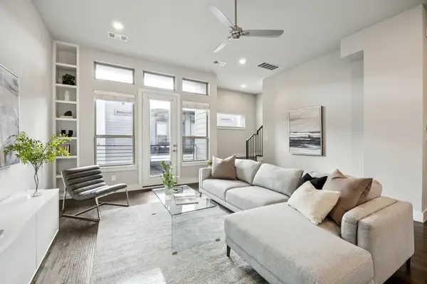 4226 Roseland Avenue #203, Dallas, TX 75204