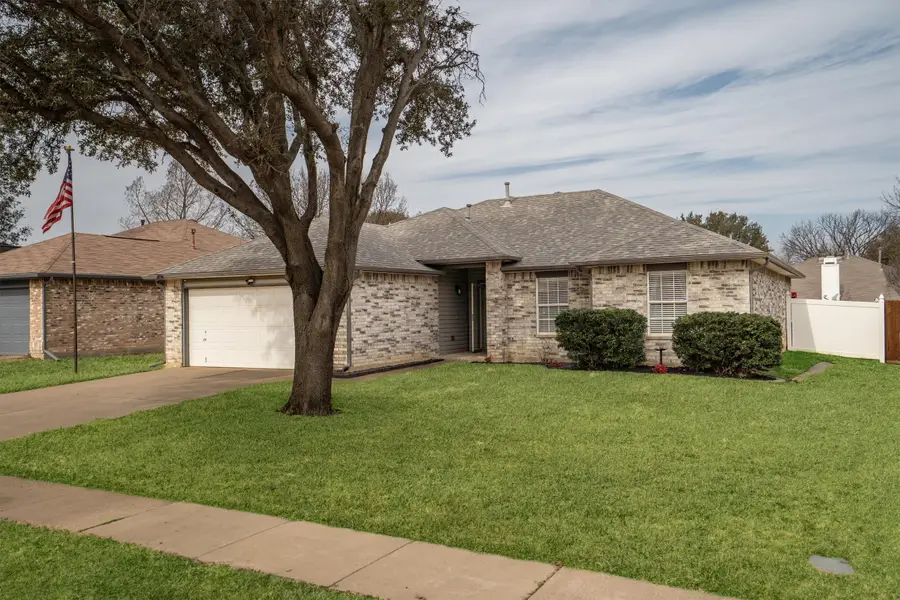 844 Atchison Drive, Saginaw, TX 76131 - #2