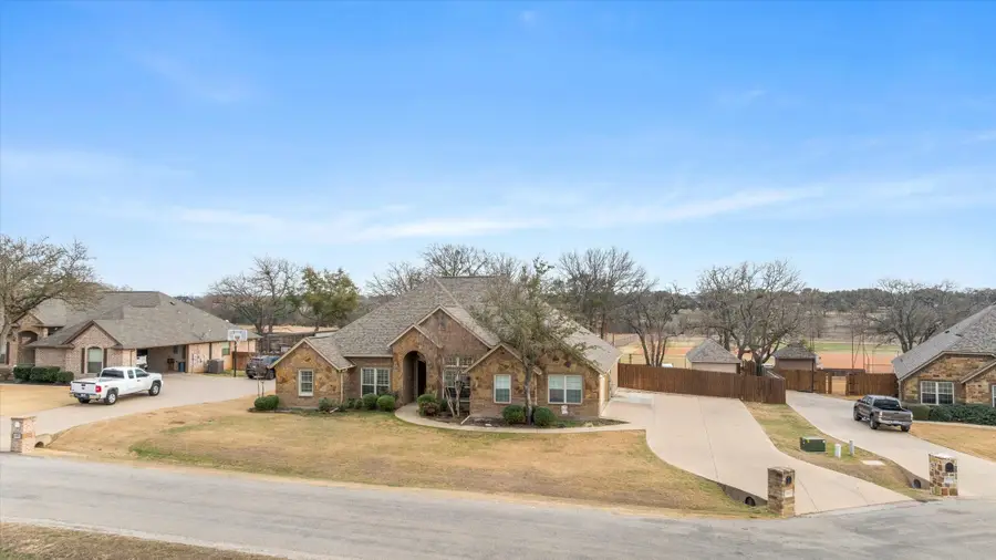 3223 Golden Oaks Circle, Granbury, TX 76049 - #2