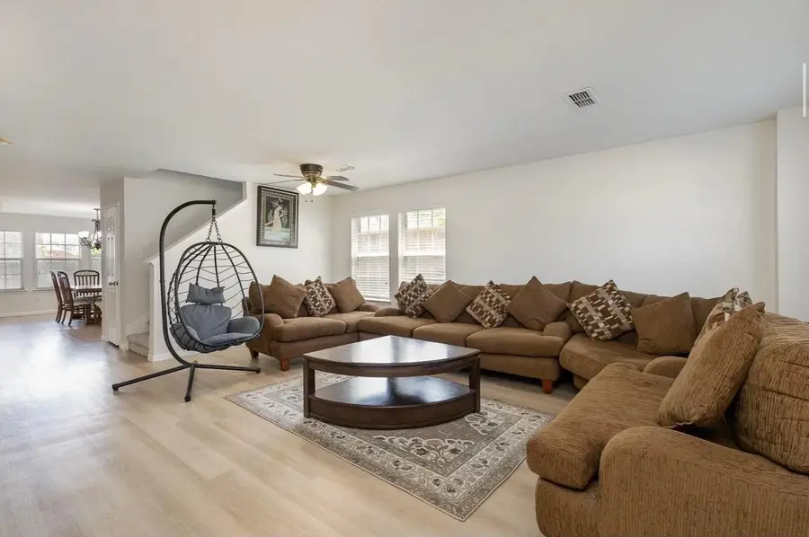 512 Darlene Trail, Euless, TX 76039 - #3