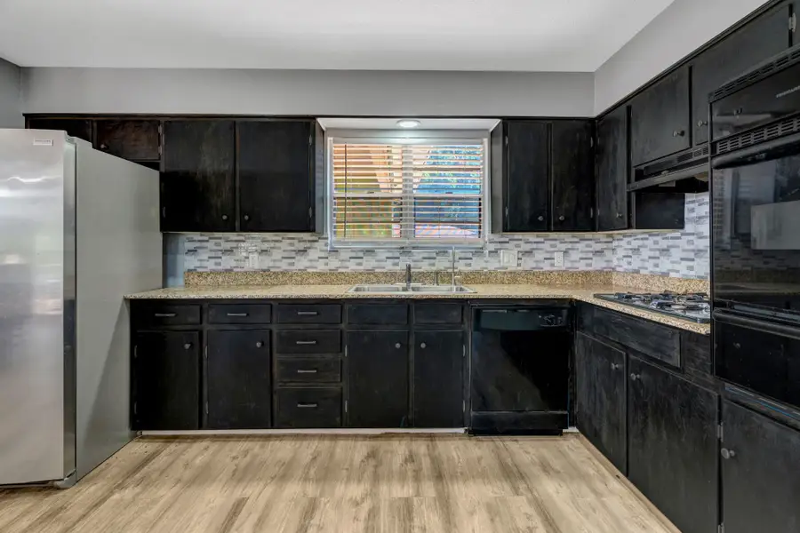 810 Arthur Drive, Arlington, TX 76013 - #3