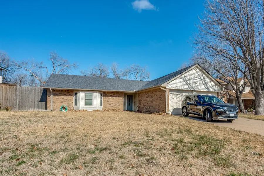 2418 Slaton Drive, Grand Prairie, TX 75052 - #2