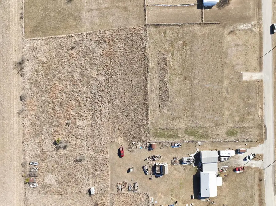 401 E Sunchase Drive, Granbury, TX 76049 - #2