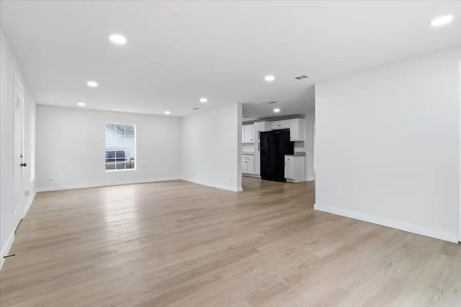 404 S Murray Street, McKinney, TX 75069 - #3